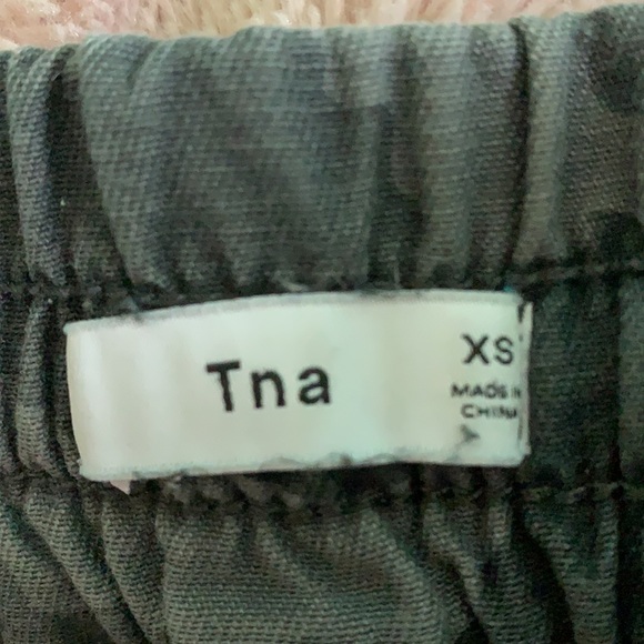 TNA Camo Pants - Picture 2 of 2